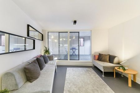 3 bedroom flat to rent - Photo 4