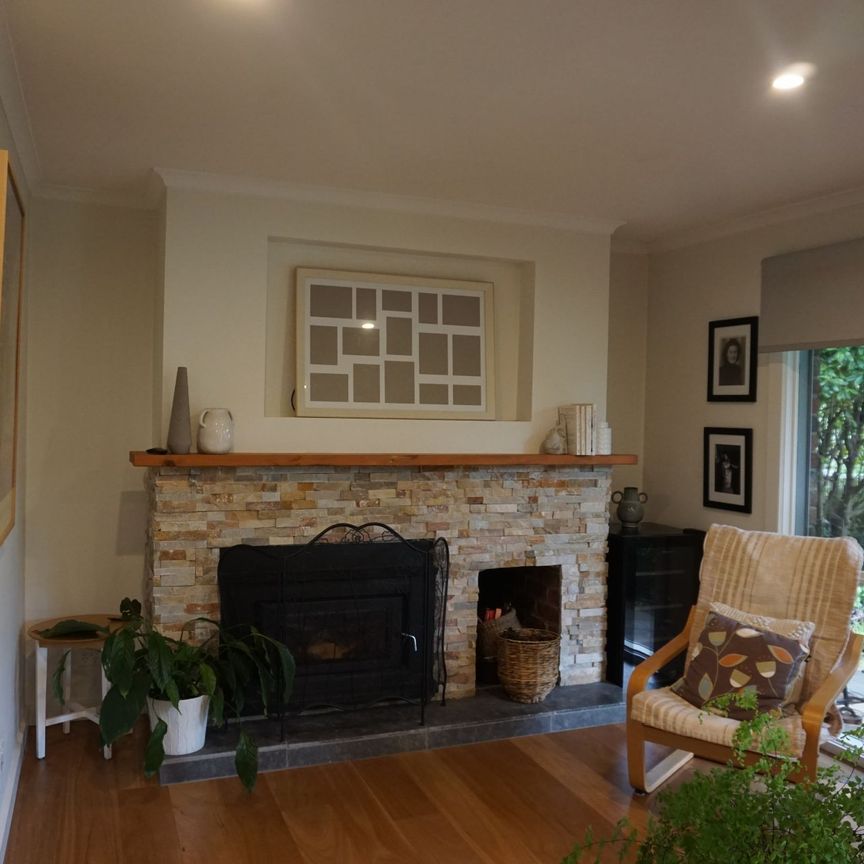 12 Bruce Street, Macedon - Photo 1