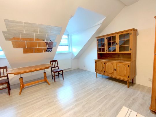 Przestronna kawalerka, osobna kuchnia - Photo 1