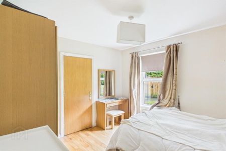 Apt 2 48, Marlborough Manor, Marlborough Park South, Belfast, BT9 6HS - Photo 3