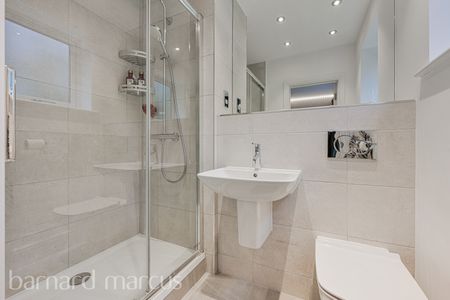 Woodcote Side, Epsom - Photo 4