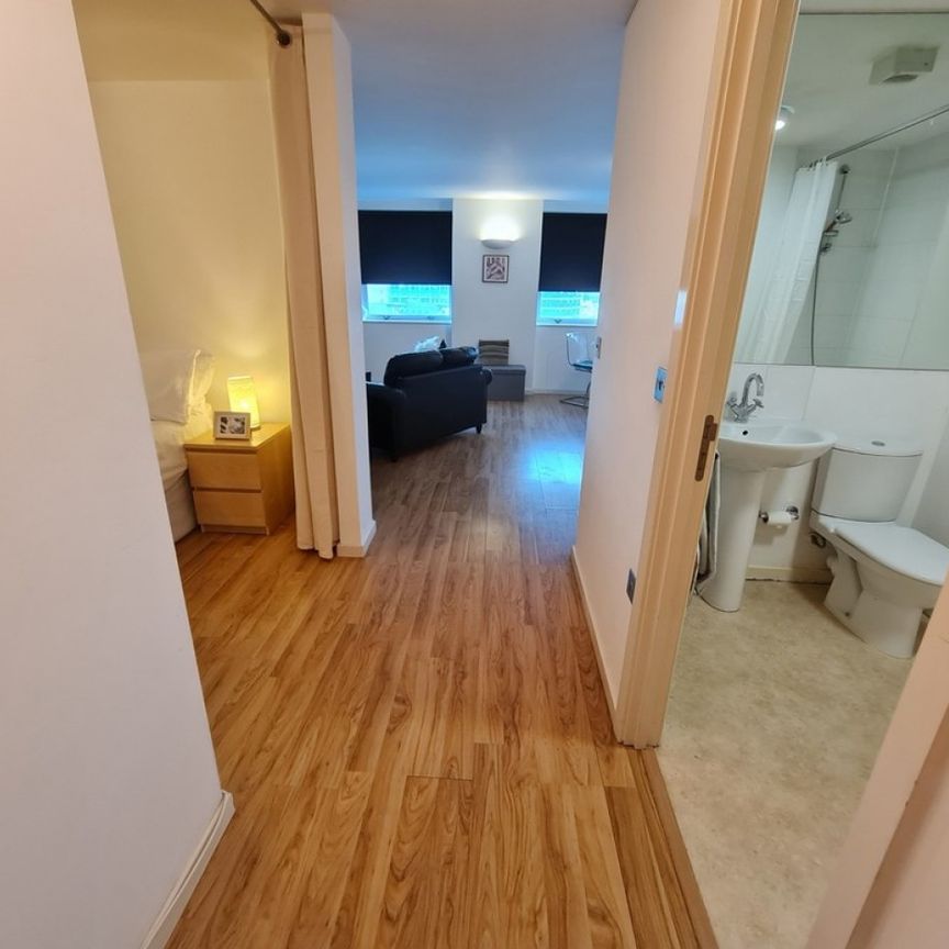 1 bed Apartment for Rent - Photo 1