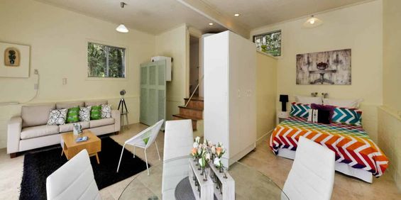 CREATIVE SPACE BY THE BEACH (water included) - Photo 3