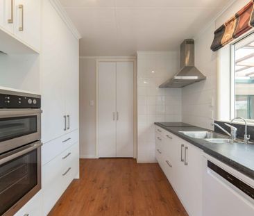 Well Presented Family Home - Photo 4