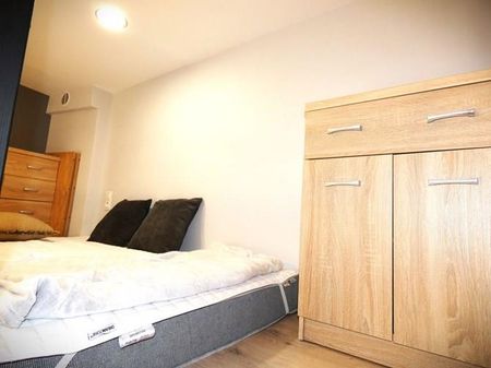 Łódź Łódź-Śródmieście, Piotrkowska - Photo 3