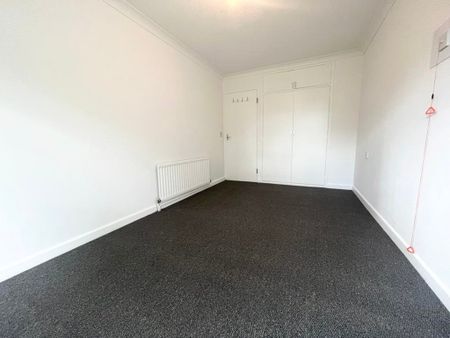 Wellington Road, Bournemouth, Dorset, BH8 - Photo 4