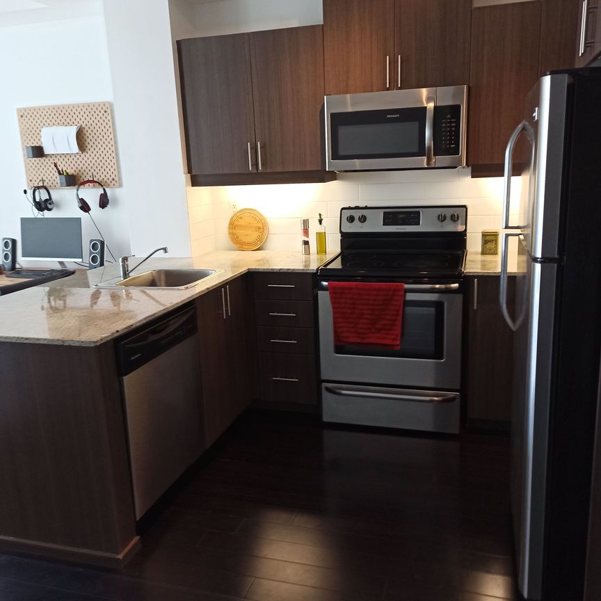 For Lease - 17 Kenaston Gardens Unit# 807, Toronto, Ontario - Photo 1