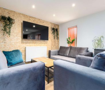 1 bedroom in a house share to rent - Photo 1