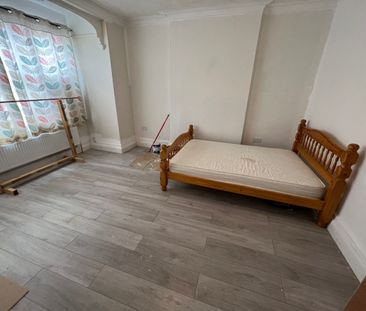 Herbert Road, Ground Floor, Southall, UB1 1LH - Photo 1