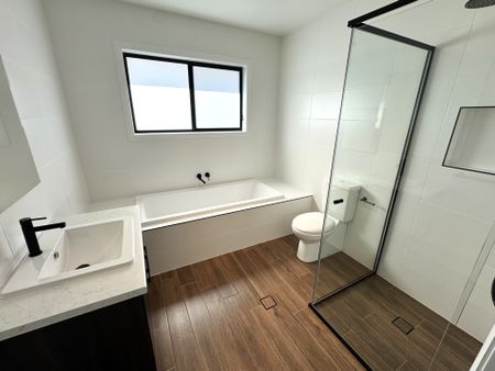 New Townhouse in Collina - Photo 3