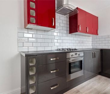 2 bedroom terraced house to rent - Photo 3