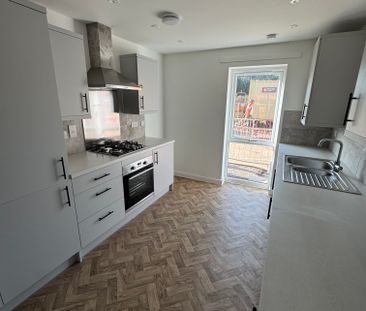 Red Hand Close, Burton upon Trent, Staffordshire, DE14 1FB - Photo 2