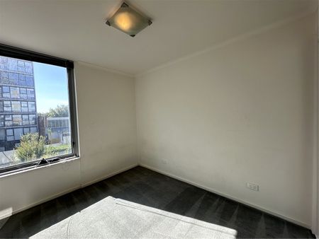 212/118 Dudley Street - Photo 2