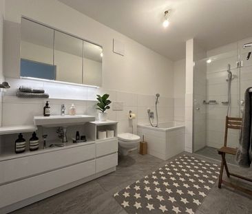 4-Zimmer-Wohnung mit Loggia und Tiefgaragenstellplatz - Photo 4