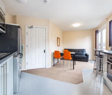 3 bed apartment to rent in Leazes Park Road, City Centre, NE1 - Photo 1