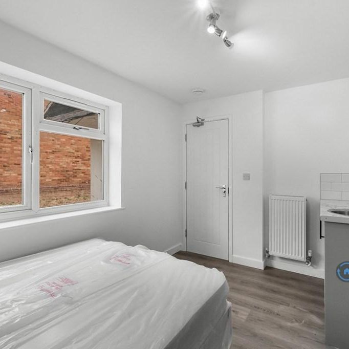 5 bedroom terraced house to rent - Photo 1