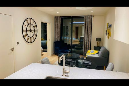 1 Bed Flat, Hampton Tower, E14 - Photo 2