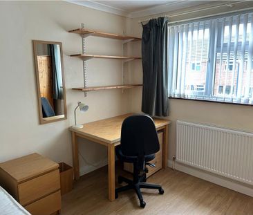 4 bedroom terraced house to rent - Photo 1