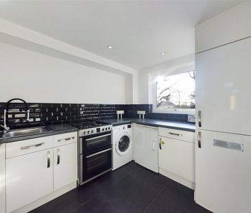 2 bedroom semi-detached house to rent - Photo 1