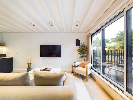 Saint Pancras Way - Photo 1