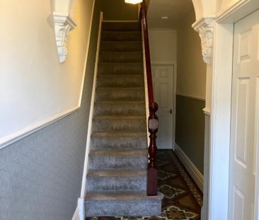 1 bedroom in a house share to rent - Photo 2