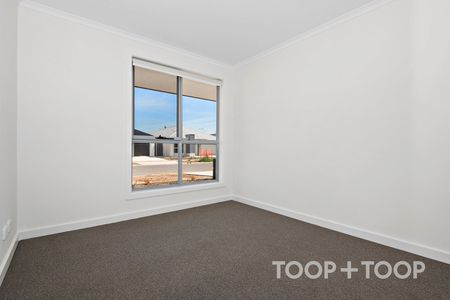 FRESHLY BUILT HOME READY TO MOVE IN - Photo 4