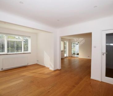 3 bedroom detached bungalow to rent - Photo 1