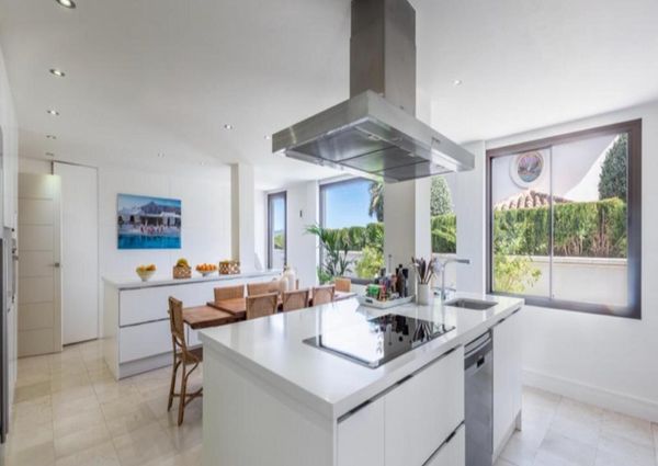 Detached Villa in The Golden Mile