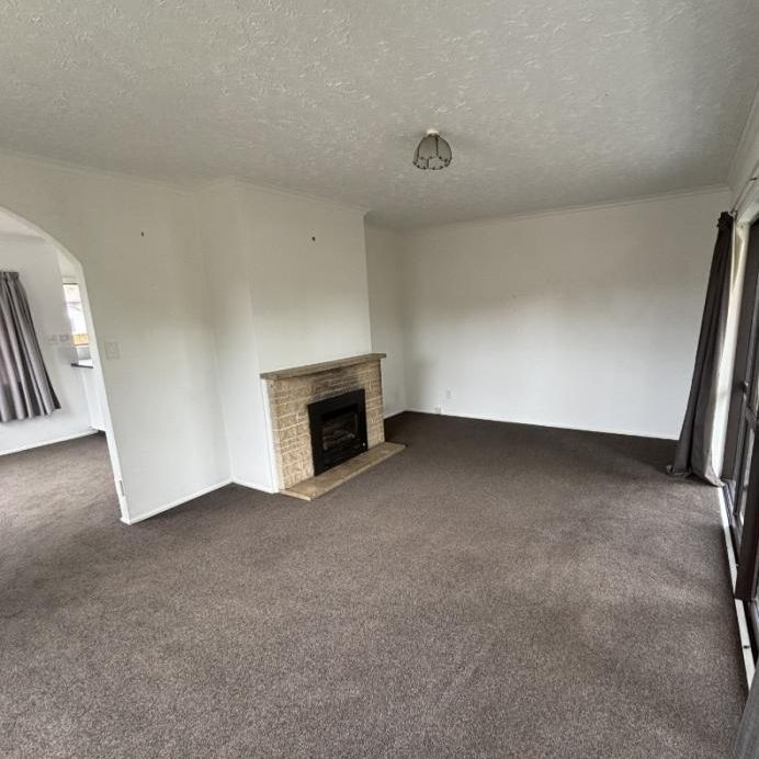 Great Family Home in Convenient Location - Photo 1