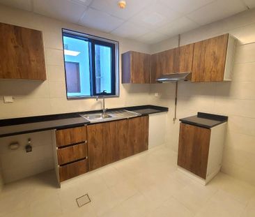 Elegant 1BR Apartment In Alfalah Open Area - Photo 5