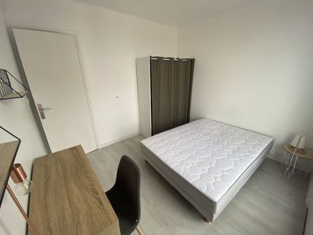 Chambre meublé -Appartement meublé de type 5 pour COLOCATION - Photo 2