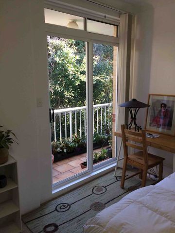 Bondi Beach - Photo 2