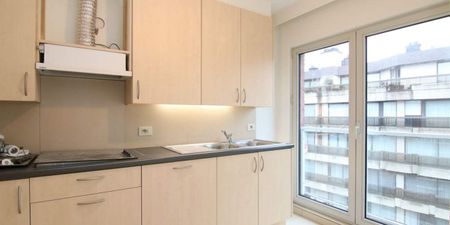 Appartement te huur in Kortrijk voor € 770 met 2 slaapkamers - Foto 4