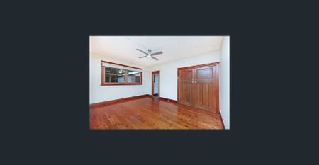 Charming Family Home in Mayfield West! - Photo 5