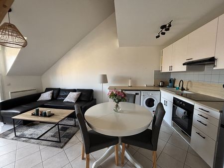Location Appartement 3 pièces 56m² - Photo 3