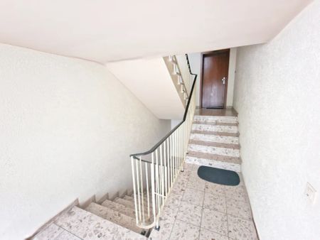 Charmante 2,5-Zimmer-Wohnung mit Balkon in Ruhiger Lage - Photo 4