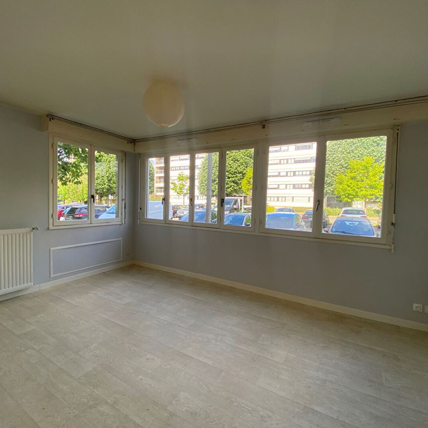 Location Appartement 1 pièce 25m² MONT ST AIGNAN 76130 - Photo 1