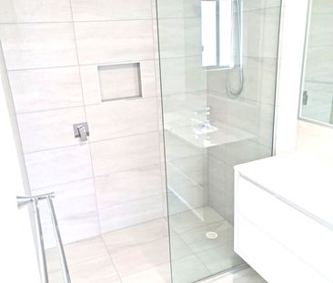 4 BED- 2 BATH FULLY DUCTED AIR-CONDITIONED TOWNHOUSE - Photo 6