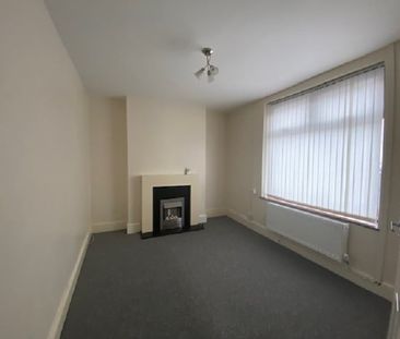 Brecon Road, Ystradgynlais, Swansea. - Photo 4