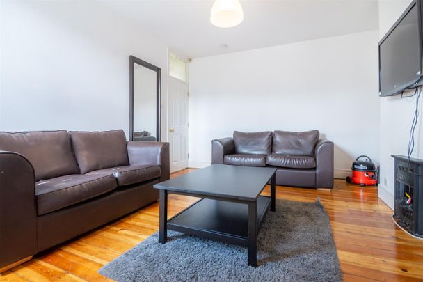 Ashleigh Grove, Jesmond - Photo 1