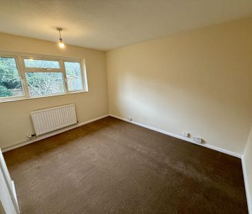 3 bedroom end of terrace house to rent - Photo 3