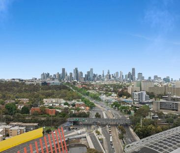 Furnished 2 bedroom Apartment with AMAZING views! Study nook! - Photo 5