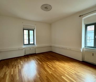 Schöne, helle 3 Zimmer Mietwohnung, würde auch als Büro vermietet w... - Photo 4