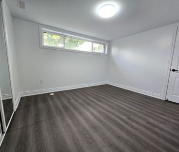 For Lease - 14 Charles Street, Brampton, Ontario - Photo 6