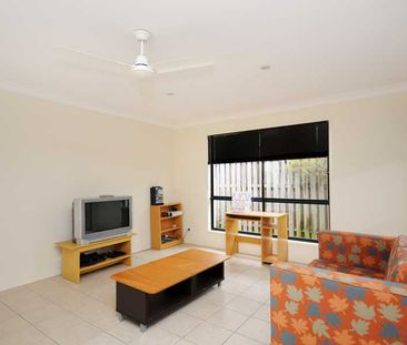 8B Protea Court, Robina QLD 4226 - House For Rent | Domain - Photo 6