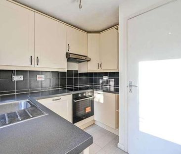 Hedgerley Court, Goldsworth, GU21 - Photo 2