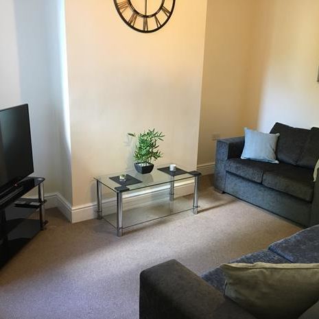 4 bedroom house share to rent - Photo 1