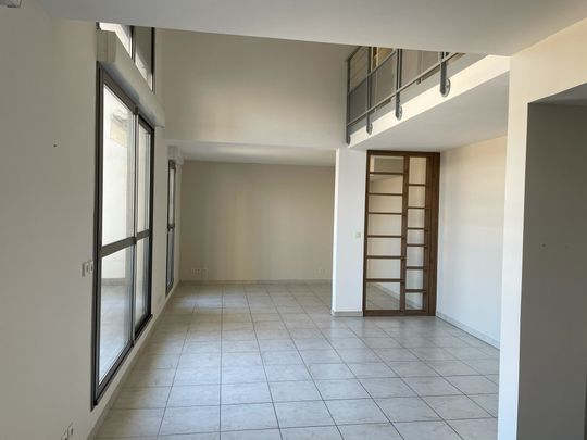 Location Duplex T3 92m² Terrasse Parking 13008 Prado - Photo 1