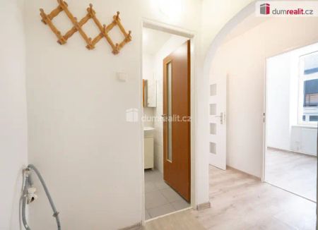 K pronájmu, byt 2+kk v 1.patře v blízkosti centra České Budějovice, ul. Skuherského 1448/38 - Photo 5