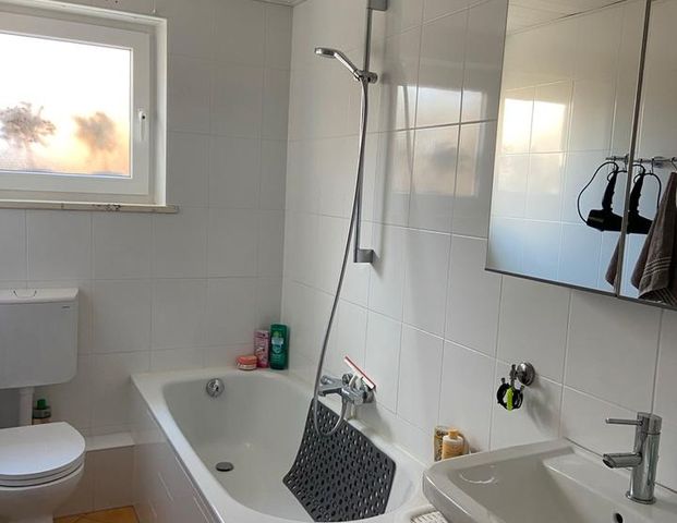 Schöne und helle 3ZKB-Wohnung in Dansenberg zu vermieten - Foto 1